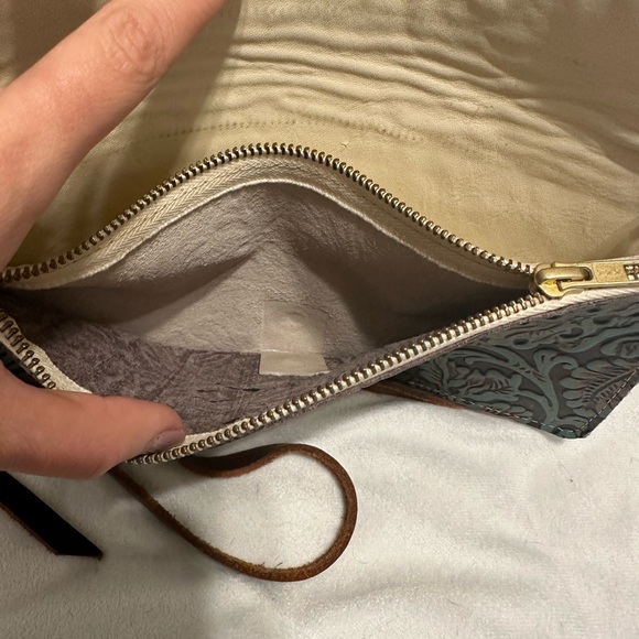 Leather Embossed clutch side bag - Picture 3 of 3